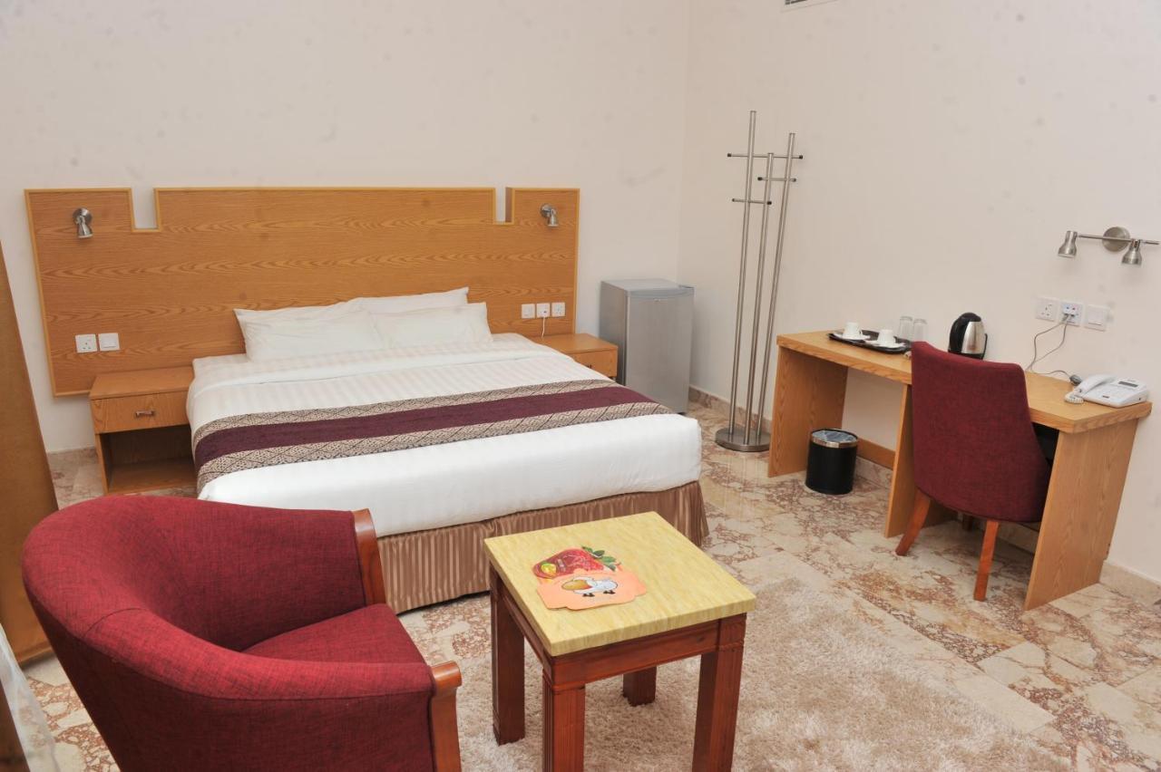 Al Reef Hotel Muscat Exterior photo